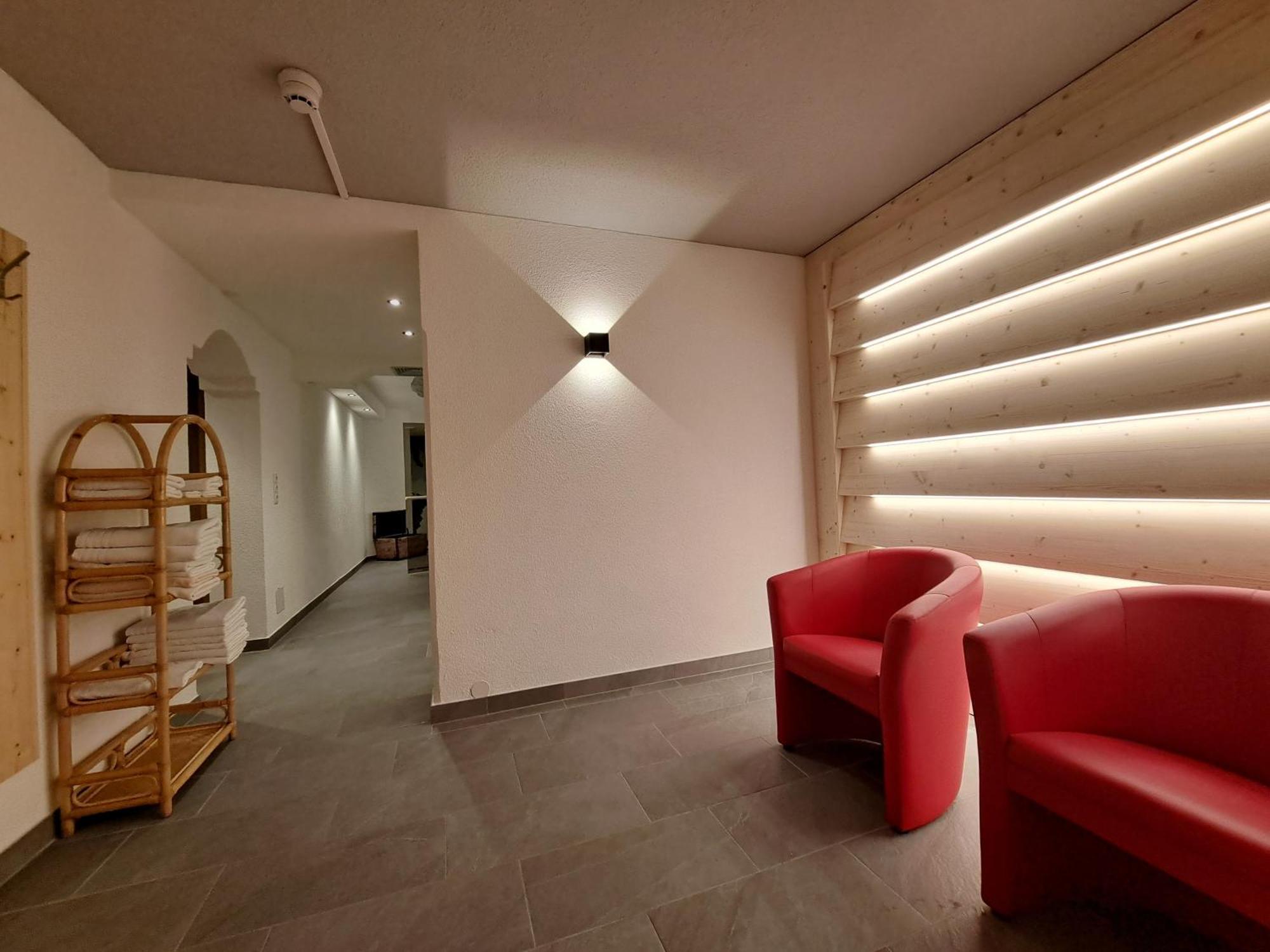 Tia Hotel 3*